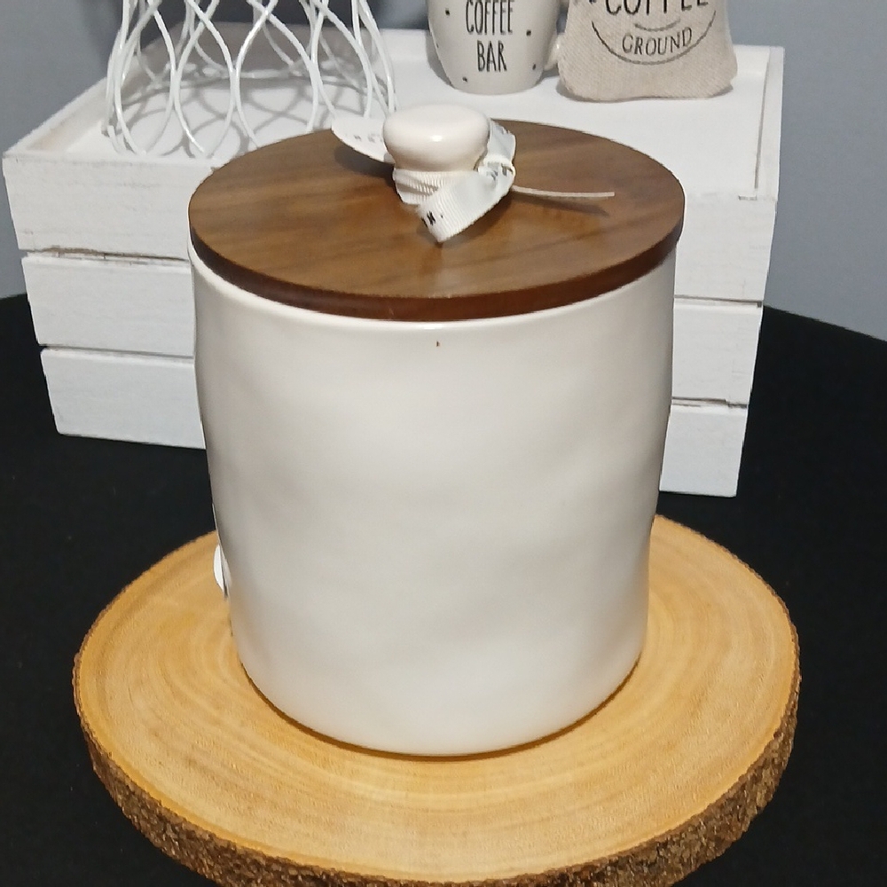 New Release 2026! Rae Dunn Cream Coffee Canister with Wooden Lid NWT - Picture 4 of 15
